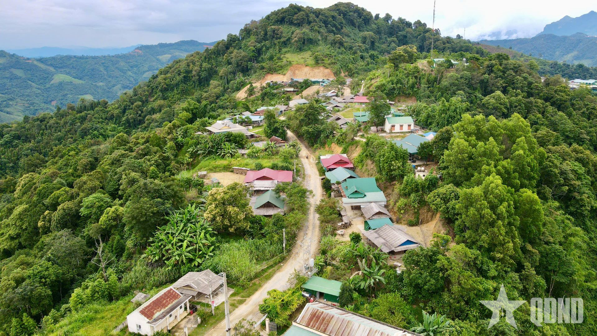 Giãi bày từ Huồi Tụ - Bài 1: Khó khăn như núi